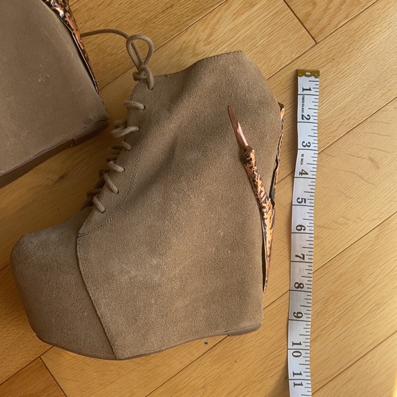 Jeffrey Campbell Damsel Claw Tan Wedge Boot - Picture 9 of 9